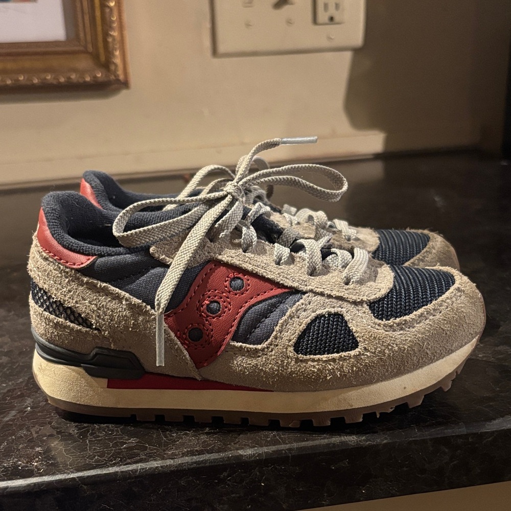 Saucony Kids Beige, Black and Red Suede Mesh Sneakers